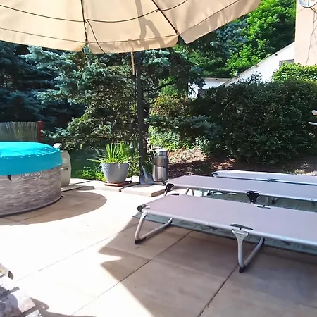 Tente de luxe Tee-pee U Honzika Zbecno