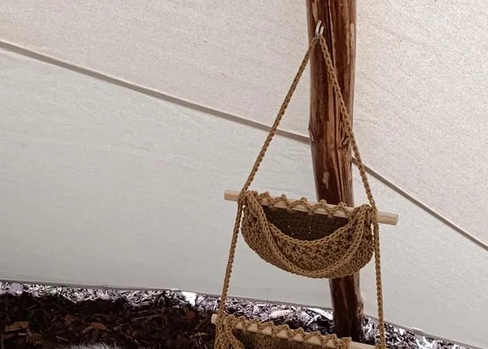 Luksusowy namiot Tee-pee U Honzika Zbecno