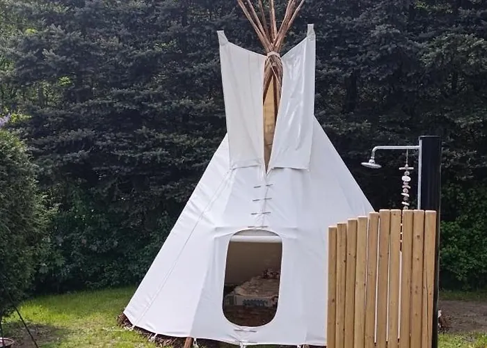 Tee-pee U Honzika * Zbecno