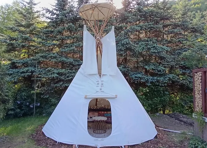 Luksusowy namiot Tee-pee U Honzika Zbecno